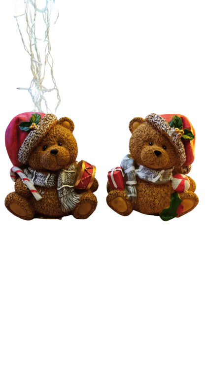 Para Niedźwiadków w Świątecznych Czapeczkach