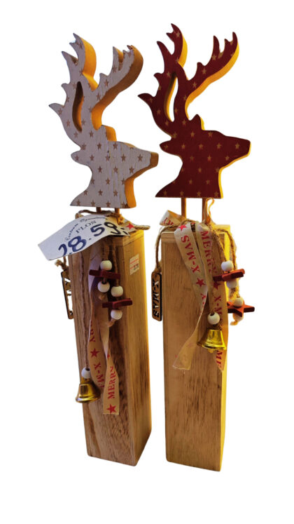 Drewniane figurki reniferów